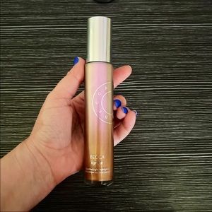BECCA cosmetics Ignite Liquified Light Highlighter Strength 1.5oz